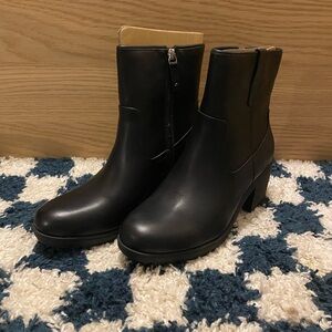 NWOT Dr. Scholls Boots